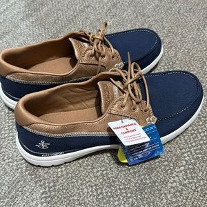 Sketchers: Anchor detailed Slip on! 8.5